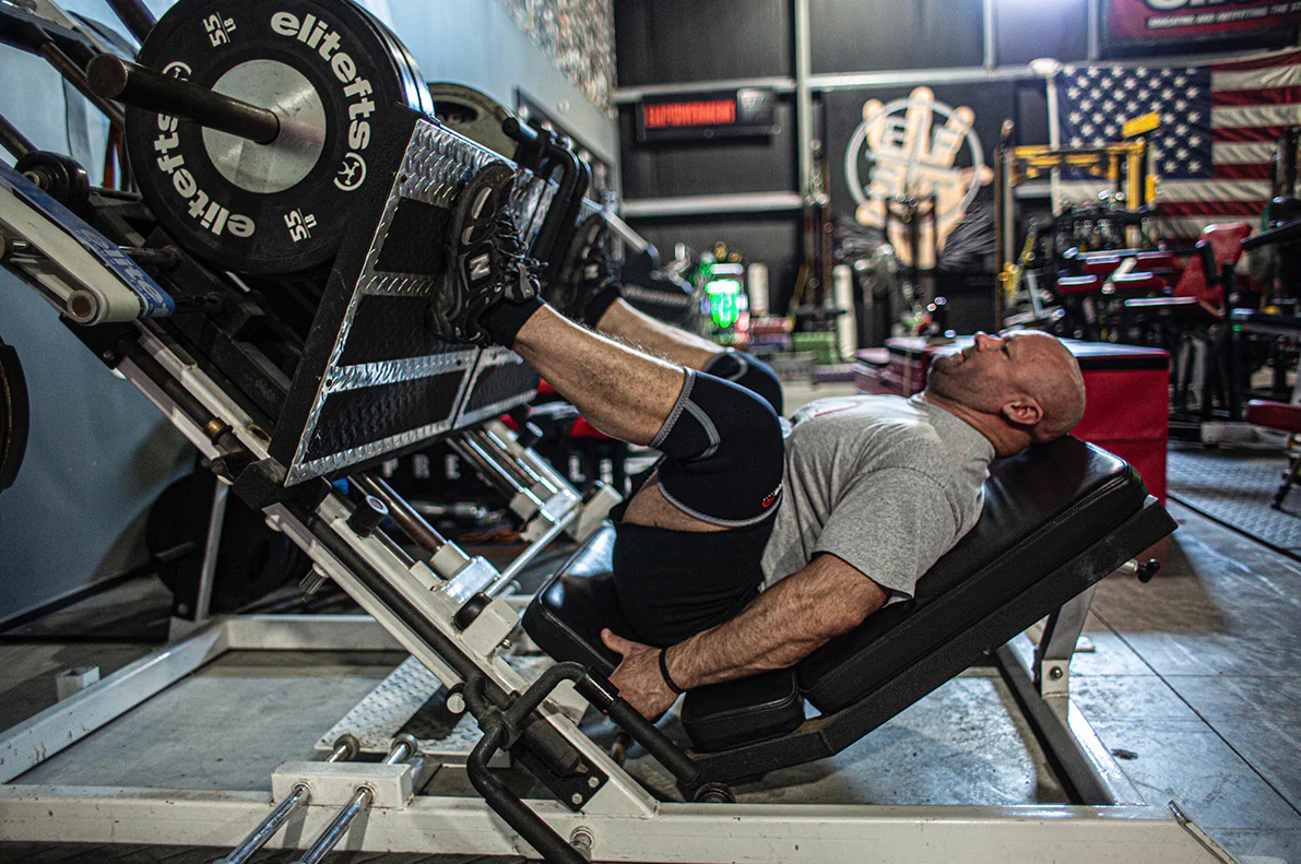 elitefts PR Knee Sleeves 7mm - Image 4